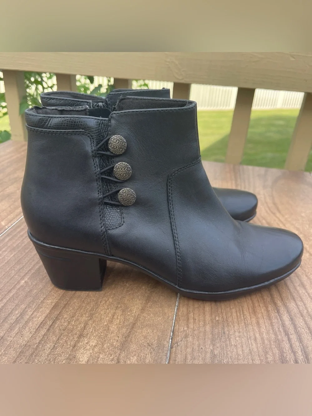 Clarks Women's Emslie Monet Boot 7M